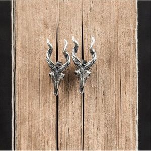 Single Accent Tide Male Sheep Head Ear Men's Earrings S925 Silver Earrings